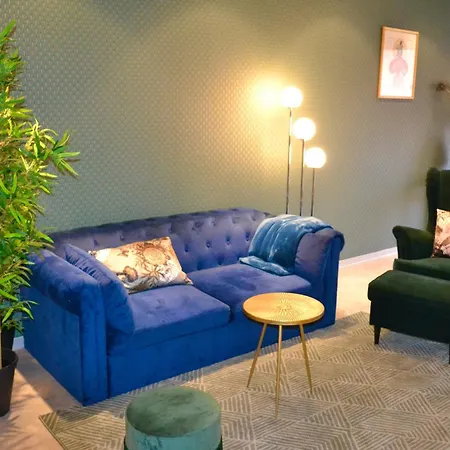The Flowerhouse Apartment